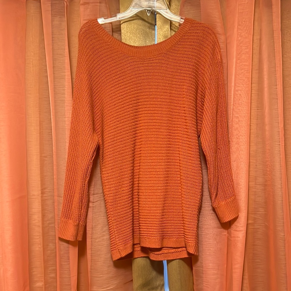 venus sweater